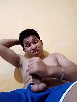 alee28728 Show in webcam