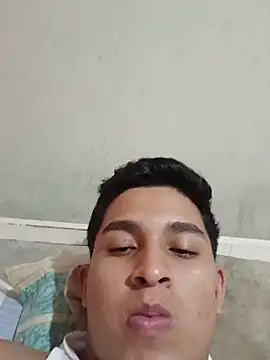 alee28728 Show Webcam