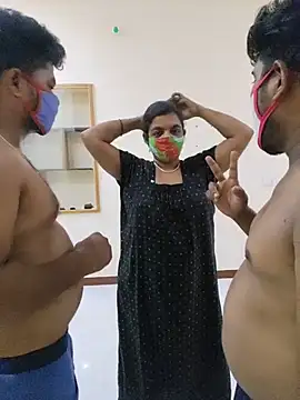 Tami_fucking_stars 网络视讯表演