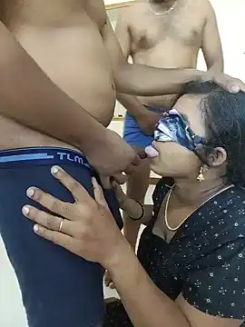 Show modela Tami_fucking_stars na web-kameri