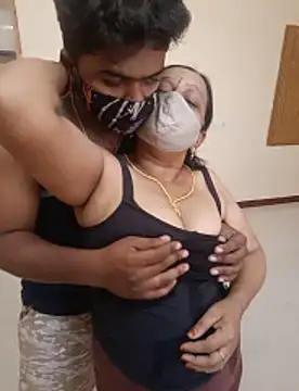 Show Webcam de Tami_fucking_stars