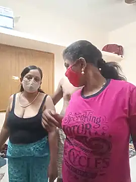 Tami_fucking_stars Adlı Modelin Canlı XXX Sohbeti