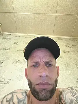 Show modela intrig na web-kameri