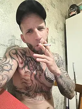 Show modela intrig na web-kameri