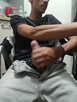 Skinboy06 Adlı Modelin Web Kamerası Şovu
