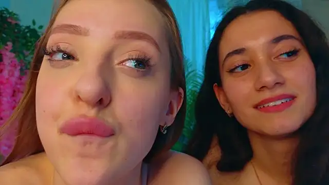 GertrudeWilson's Live XXX Chat