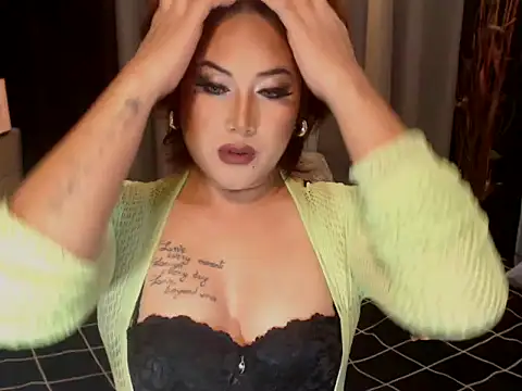 YourMistressAggy webkamerás műsora