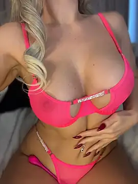 PinaColaBoom XXX чат на живо