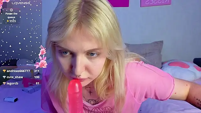 دردشة BlondieSummer الجنسية المباشرة