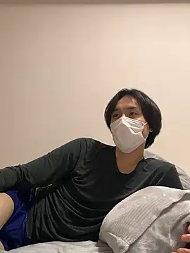 youta200 Show in webcam