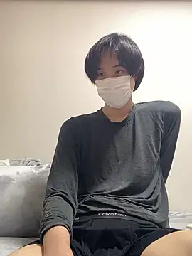 youta200 Show in webcam