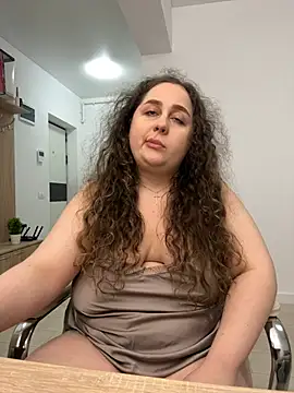 โชว์เว็บแคมของ CurlyMaddie