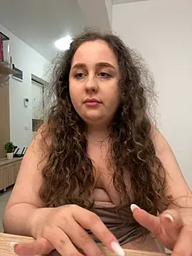 CurlyMaddie Webcam show