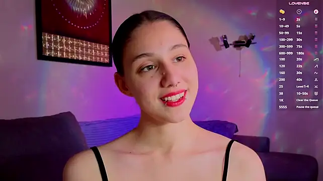 MilaVey's Live XXX Chat