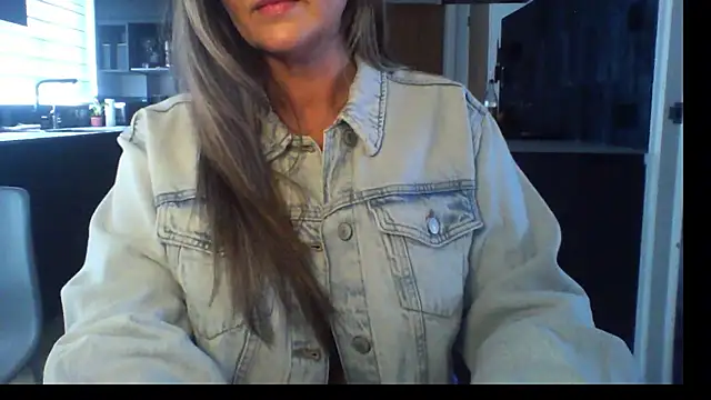 Goddess-GraceX Adlı Modelin Canlı XXX Sohbeti