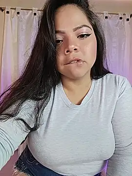 Živý XXX chat ROUSSE_SINCLAIR