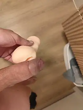 Essie_deLonan Webbikameraesitys