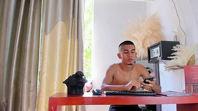 your_d0ll1 webcam show