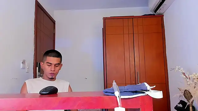 your_d0ll1 Adlı Modelin Web Kamerası Şovu