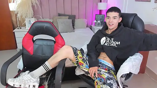 your_d0ll1 Show in webcam