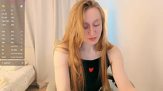 mowalova Chat XXX in diretta