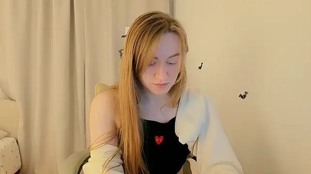 mowalova live XXX chat