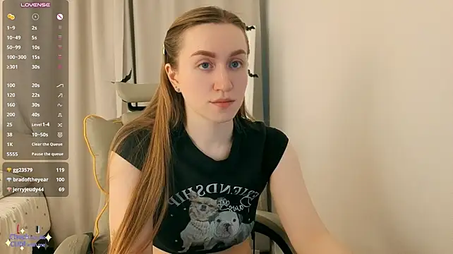 mowalova Adlı Modelin Canlı XXX Sohbeti