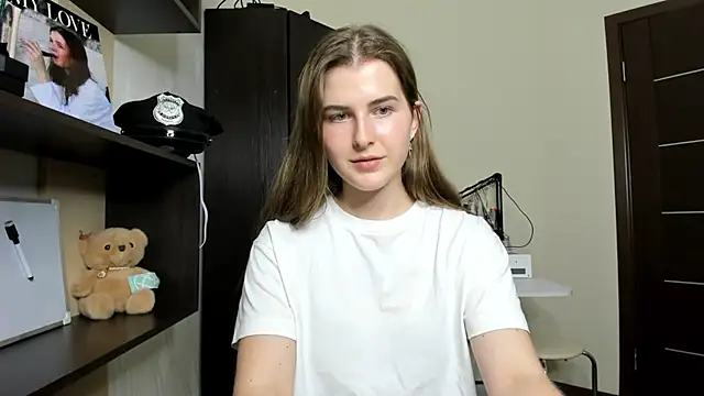 OhMyAlice Show in webcam