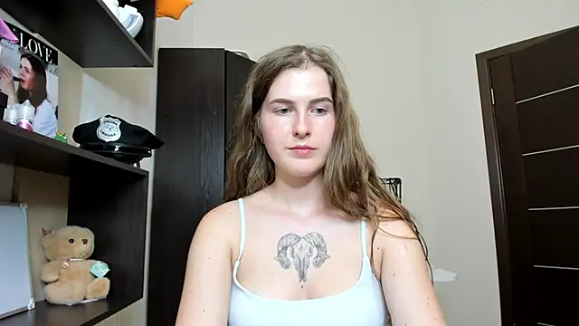 OhMyAlice Chat XXX in diretta
