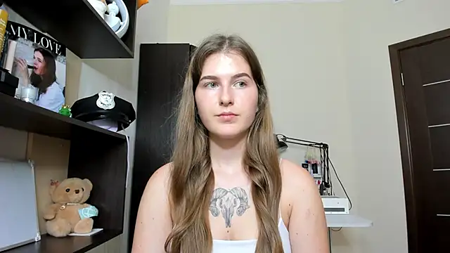 OhMyAlice Chat XXX in diretta