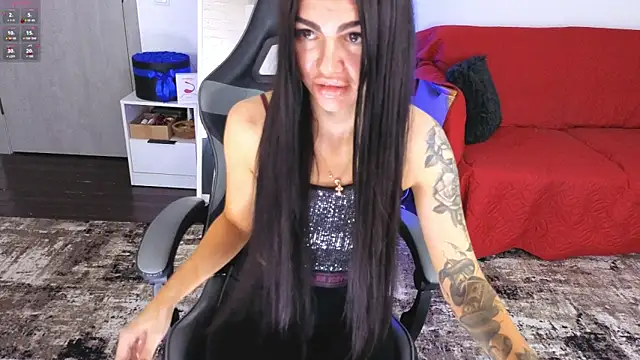 Show modela AnacondaOnn na web-kameri