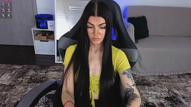 AnacondaOnn Adlı Modelin Canlı XXX Sohbeti