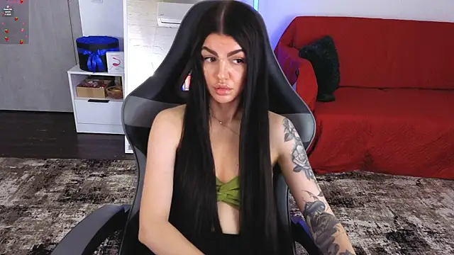 AnacondaOnn Adlı Modelin Web Kamerası Şovu