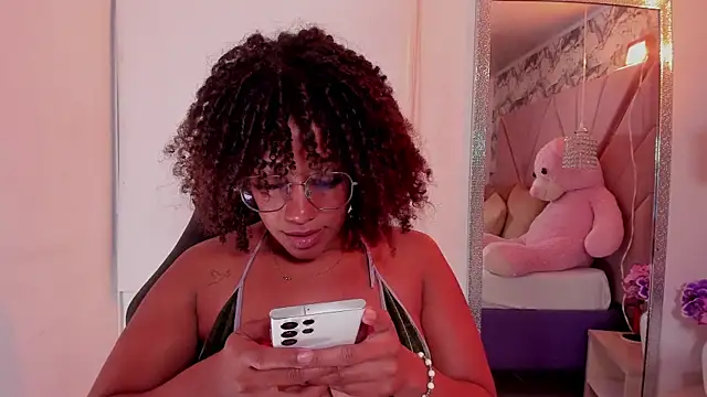 mia_rouxx1 Chat XXX live