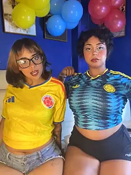 Show modela LeylaKnox na web-kameri