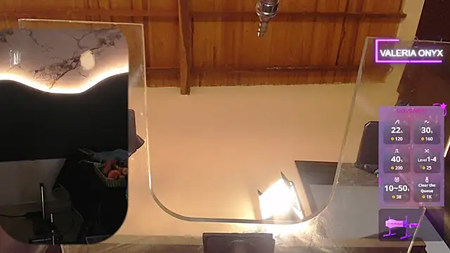ValeriaOnyx's Webcam Show