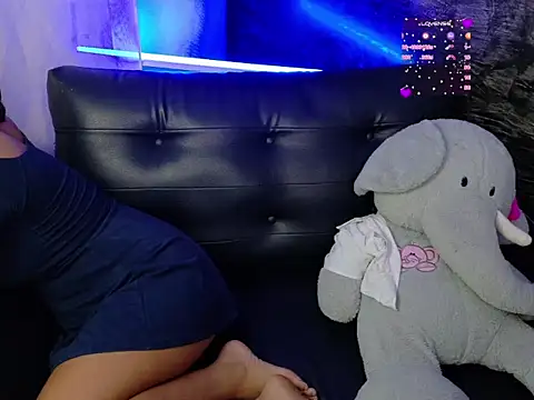 Shadai_Ross 现场性爱视讯表演