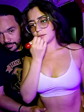 old_soul_and_young_spirit Show in webcam