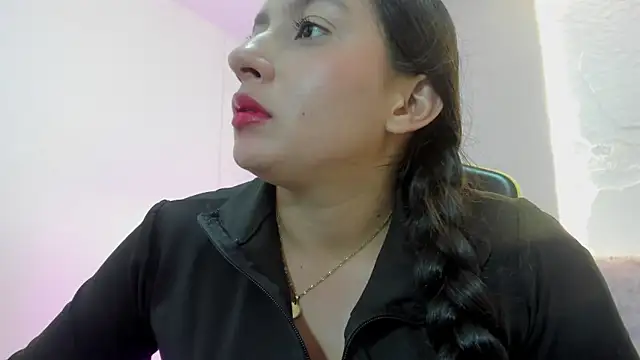 kira_relish's Live XXX Chat