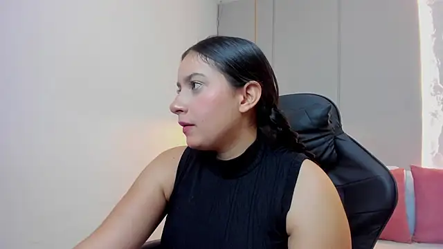 kira_relish's Live XXX Chat