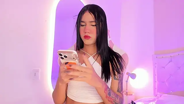 Majo_Sweett: вебкам-шоу