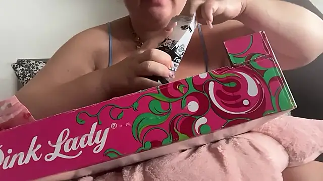 SummerHoney Live XXX-Chat