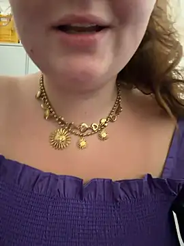 SummerHoney's Live XXX Chat