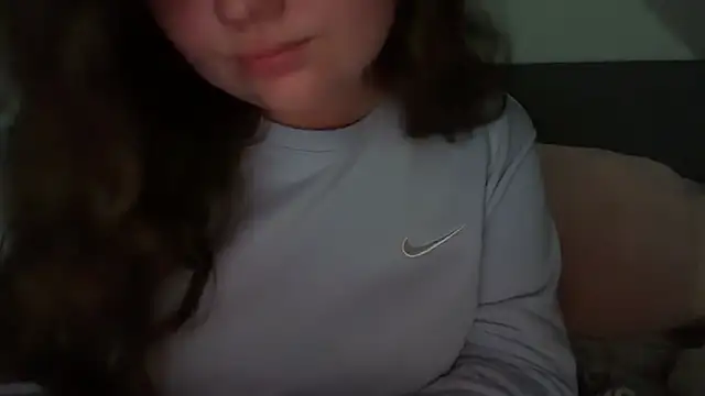 MoneyBunny420 Adlı Modelin Canlı XXX Sohbeti