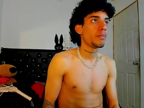 Ryder-Stone live XXX chat
