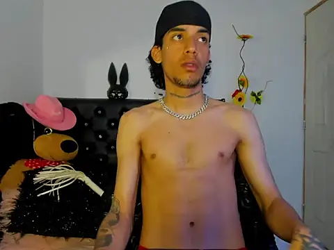Chatroom XXX en direct de Ryder-Stone