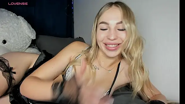 Онлайн чат XXX LadySweetN