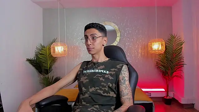 Chat +18 de Gio_carangi ao vivo