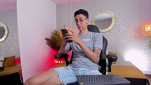 Chat +18 de Gio_carangi ao vivo