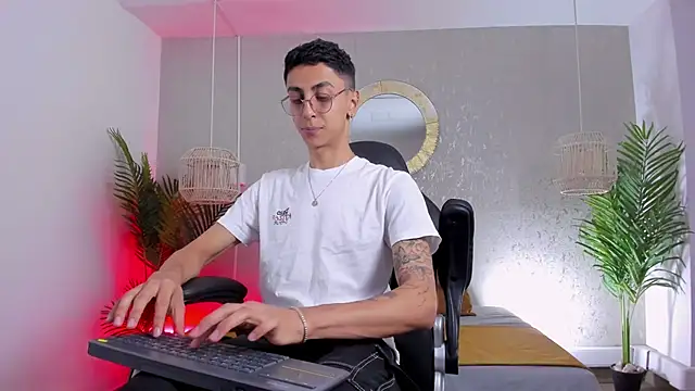 Show de Gio_carangi na webcam